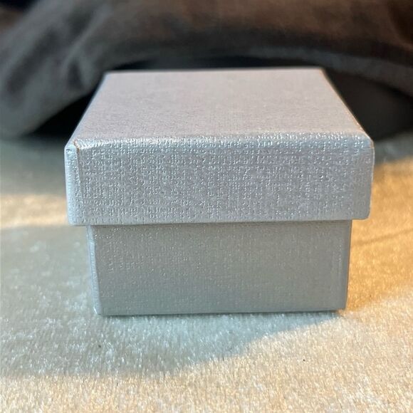 Thai Black Spinel 3 Stone Mens Ring size 12 NWT - Picture 8 of 9